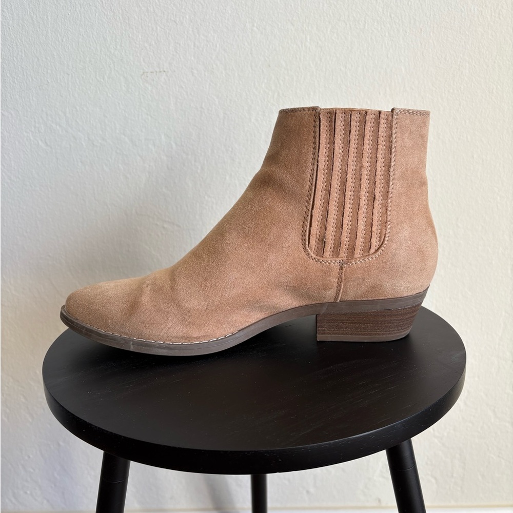 Universal Thread Booties - Picture 3 of 5